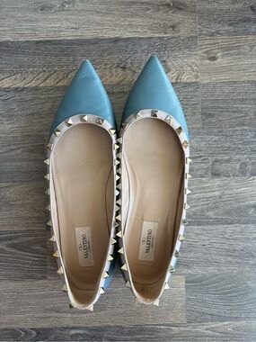 Valentino Rockstud Leather Flats